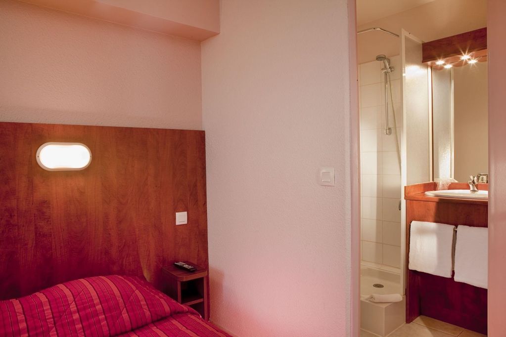 Ibis Budget Chilly-Mazarin Les Champarts Quarto foto