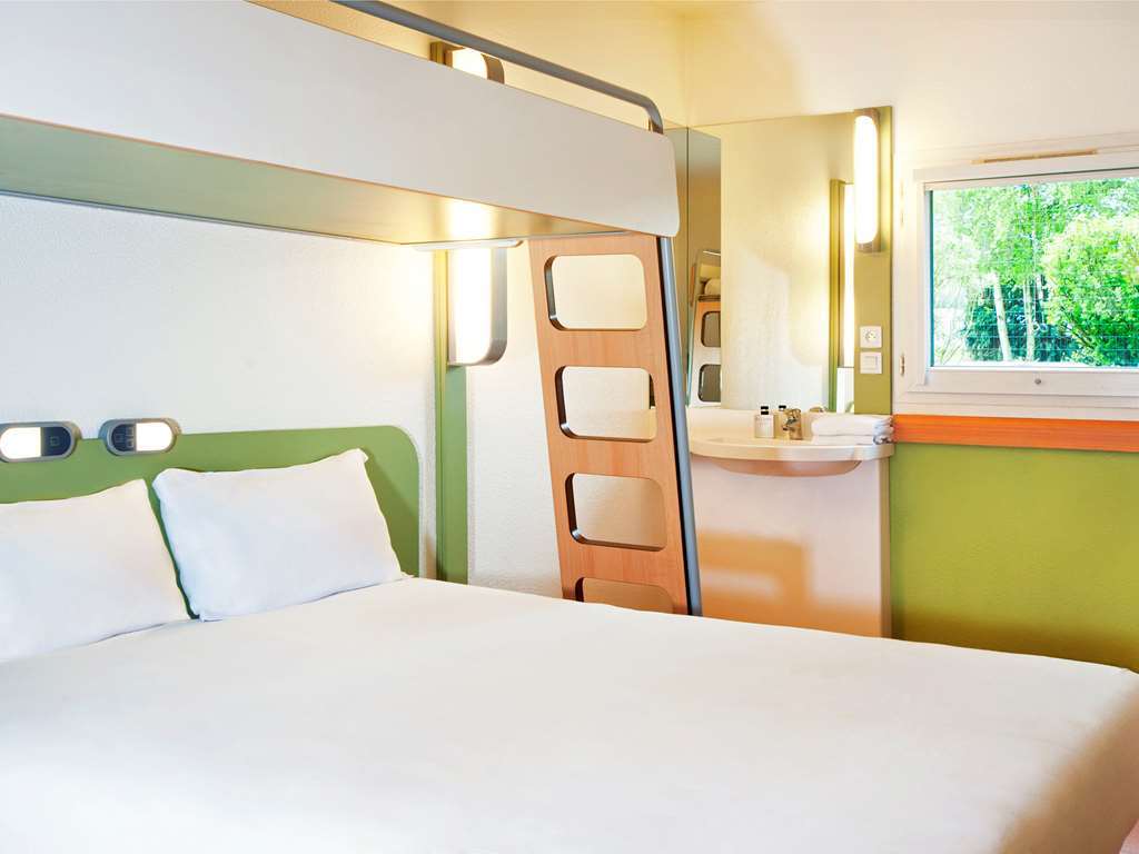 Ibis Budget Chilly-Mazarin Les Champarts Quarto foto